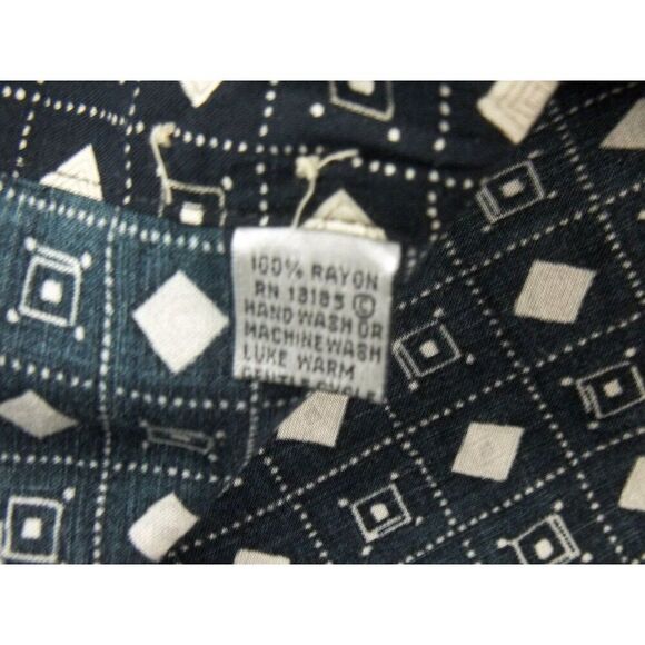 Pierre Cardin Button Up Shirt Men Sz M‎ Geometric Print Rayon Casual Workwear - Picture 9 of 9